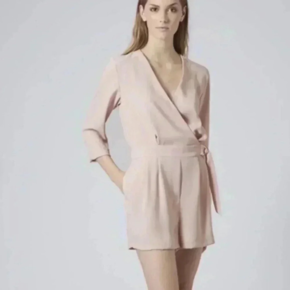 L'atiste by Amy baby pink cutout back d-ring belted v-neck romper playsuit - Picture 5 of 6